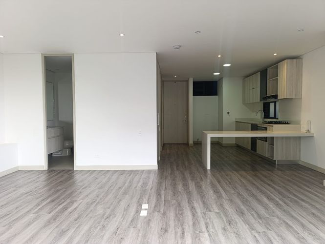Apartamento de 1 alcoba en arriendo en El Poblado, Medellín, 62 m² · foto 5 de 12