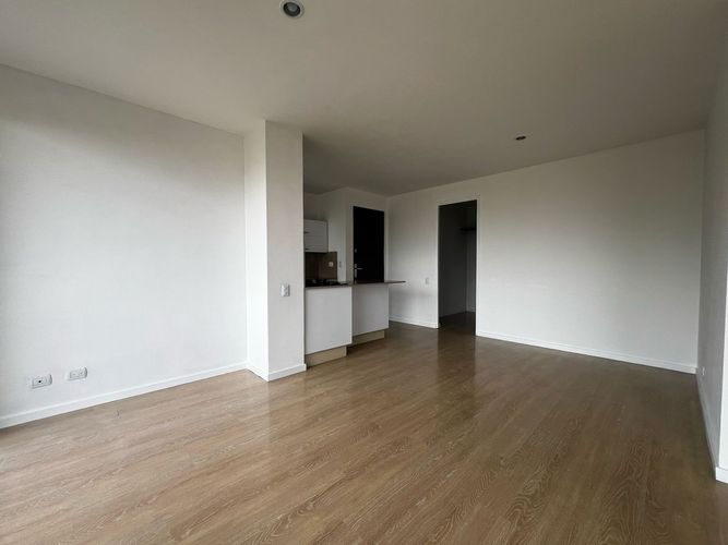 Apartamento de 1 alcoba en arriendo en Cumbres, Envigado, 80 m² · foto 9 de 13
