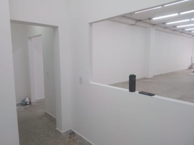 Bodega en arriendo en Cristo Rey, Medellín, 200 m² · foto 3 de 11