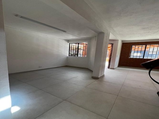Casa de 4 alcobas en venta en Santa Ana, Rionegro, 160 m² · foto 2 de 15