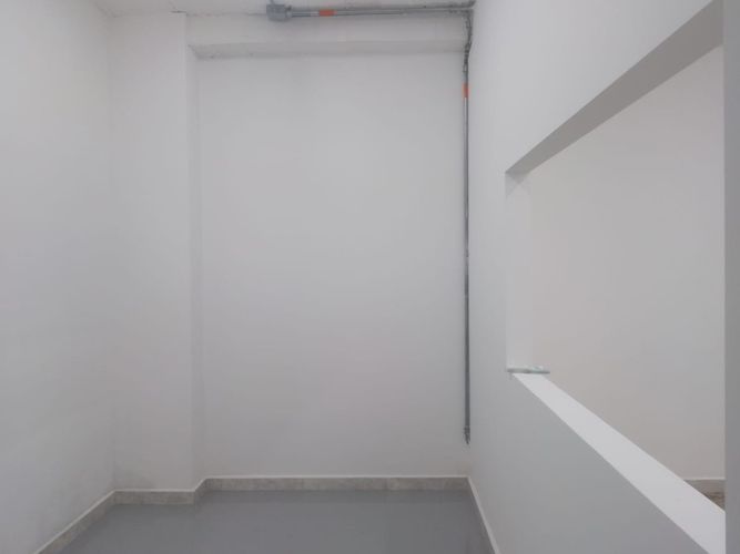 Bodega en arriendo en Cristo Rey, Medellín, 200 m² · foto 6 de 11