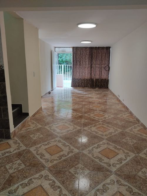 Casa de 3 alcobas en venta en El Carmelo, Candelaria, 65 m² · foto 8 de 9