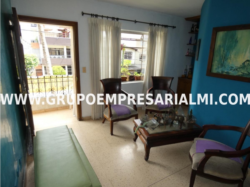 Apartaestudio for sale in Belén, Medellín 4
