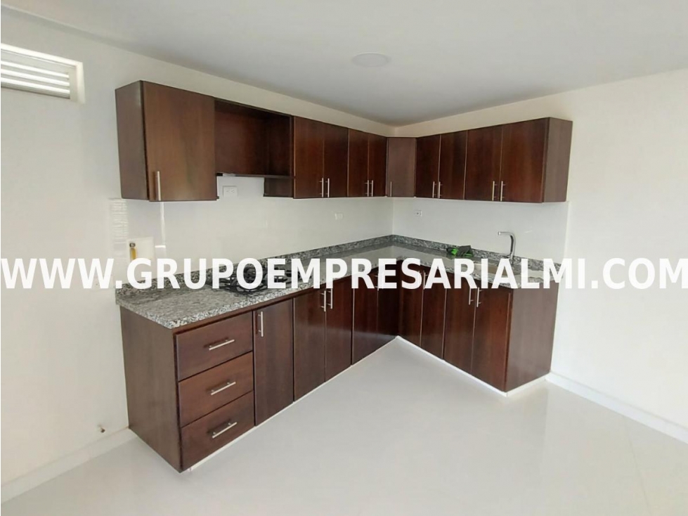 Apartaestudio for sale in Belén, Medellín 4