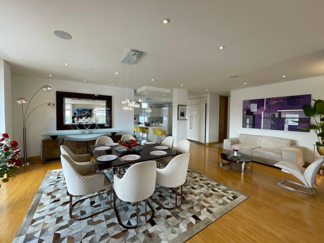 Apartamento de 4 alcobas en venta en Chico, Bogotá, 400 m² · foto 4 de 24