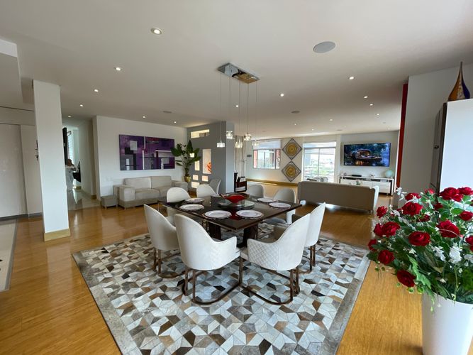 Apartamento de 4 alcobas en venta en Chico, Bogotá, 400 m² · foto 5 de 24