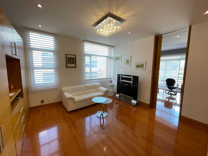 Apartamento de 4 alcobas en venta en Chico, Bogotá, 400 m² · foto 18 de 24