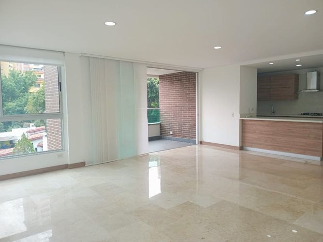 Apartamento de 3 alcobas en arriendo en El Poblado, Medellín, 125 m² · foto 2 de 18