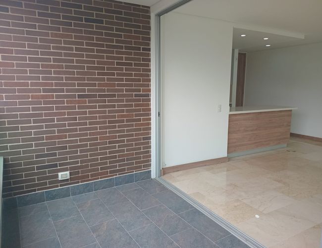 Apartamento de 3 alcobas en arriendo en El Poblado, Medellín, 125 m² · foto 8 de 18