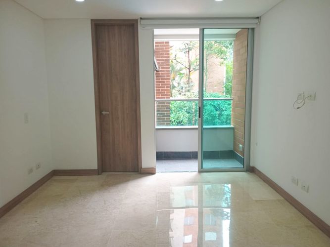 Apartamento de 3 alcobas en arriendo en El Poblado, Medellín, 125 m² · foto 9 de 18