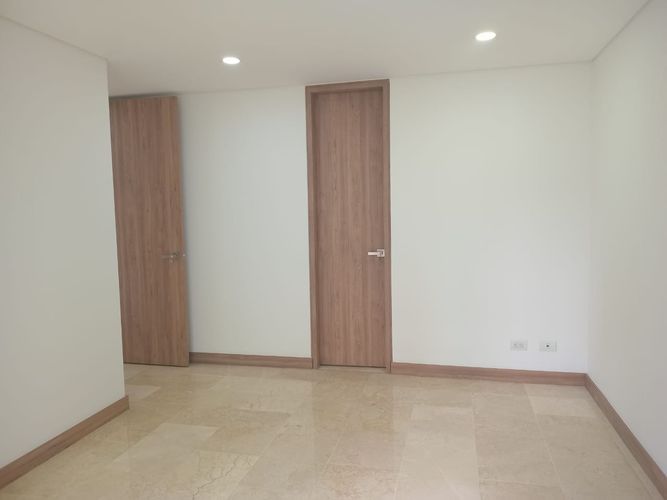 Apartamento de 3 alcobas en arriendo en El Poblado, Medellín, 125 m² · foto 14 de 18