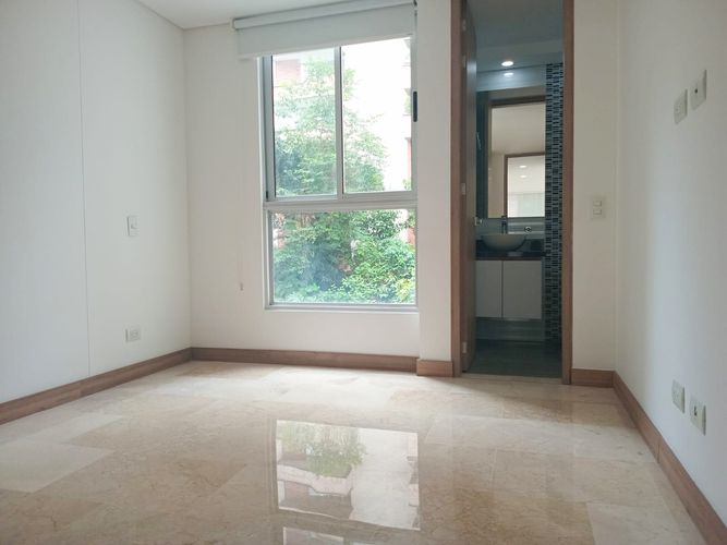 Apartamento de 3 alcobas en arriendo en El Poblado, Medellín, 125 m² · foto 15 de 18