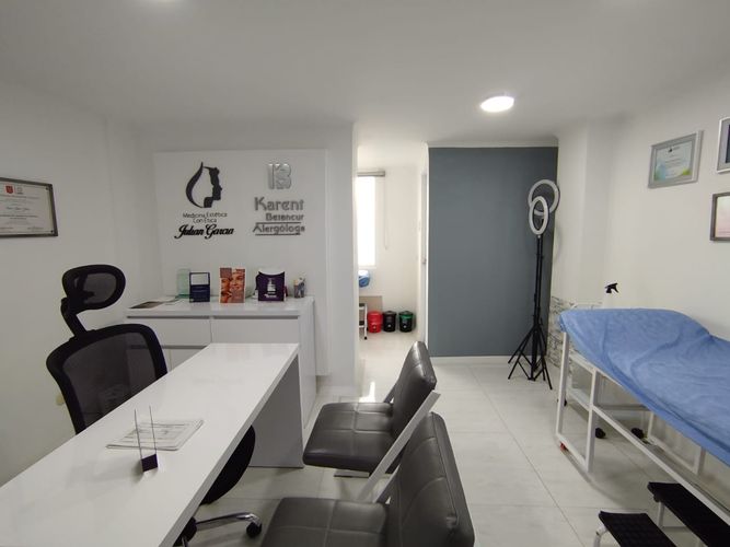 Consultorio en venta en Los Rosales, Manizales, 20 m² · foto 2 de 9