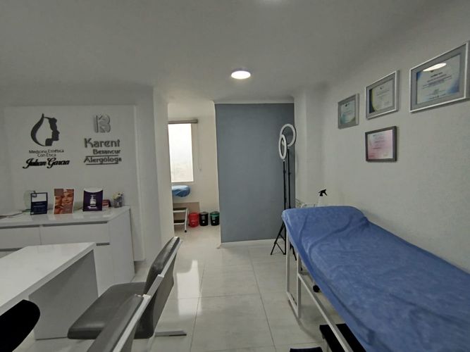 Consultorio en venta en Los Rosales, Manizales, 20 m² · foto 8 de 9