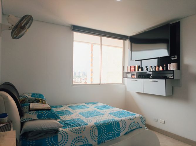 Apartamento de 3 alcobas en venta en El Nogal-Los Almendros, Medellín, 88 m² · foto 8 de 18