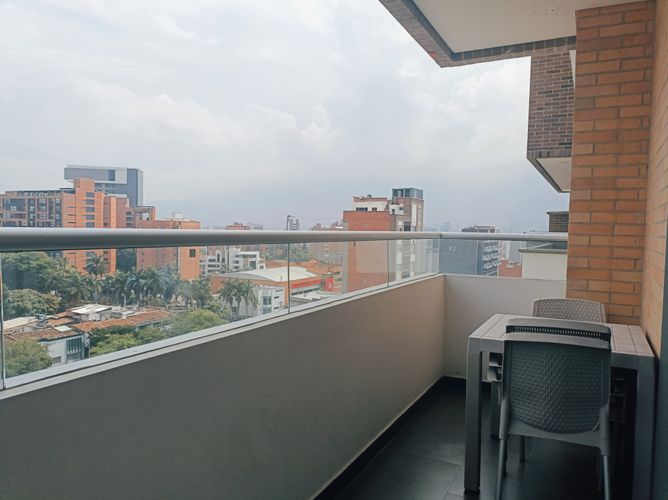 Apartamento de 3 alcobas en venta en El Nogal-Los Almendros, Medellín, 88 m² · foto 18 de 18