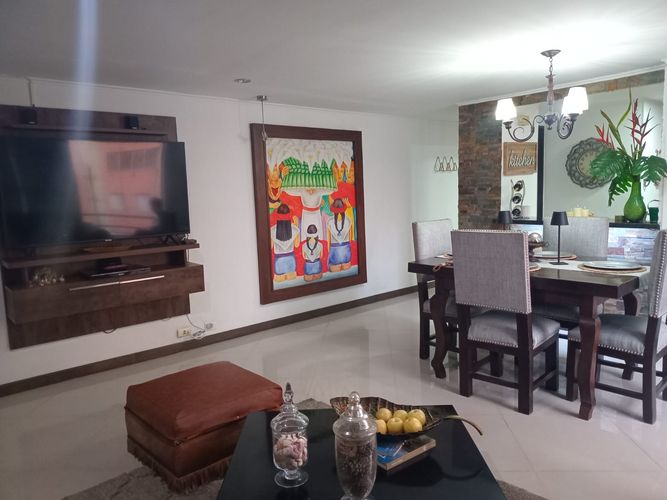 Apartamento de 3 alcobas en arriendo en El Poblado, Medellín, 100 m² · foto 2 de 19
