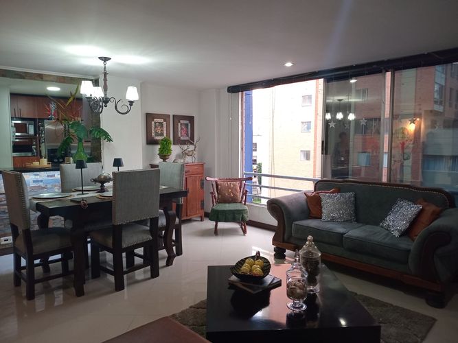 Apartamento de 3 alcobas en arriendo en El Poblado, Medellín, 100 m² · foto 3 de 19