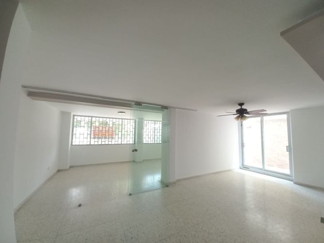 Apartamento de 4 alcobas en venta en Altos Del Prado, Barranquilla, 253 m² · foto 4 de 22