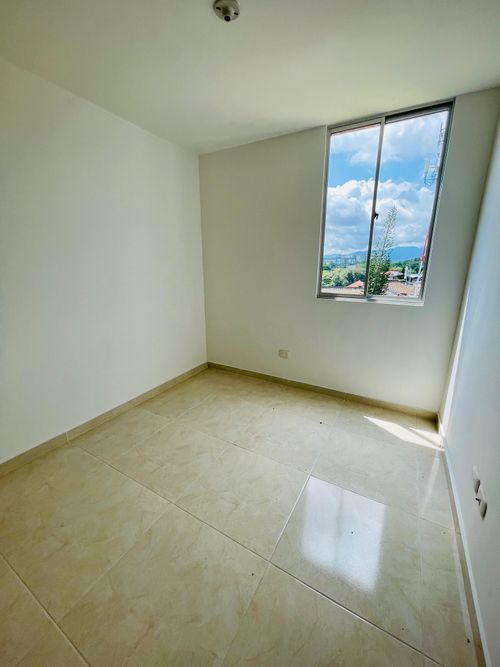 Apartamento de 3 alcobas en venta en Picaleña Y Mirolindo, Ibagué, 80 m² · foto 13 de 24