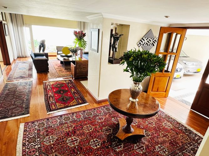 Casa de 4 alcobas en venta en Rincon Del Chico, Bogotá, 401 m² · foto 4 de 24