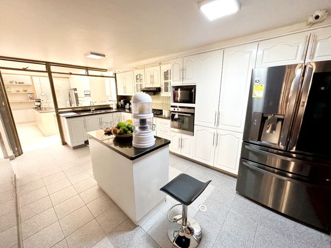 Casa de 4 alcobas en venta en Rincon Del Chico, Bogotá, 401 m² · foto 9 de 24
