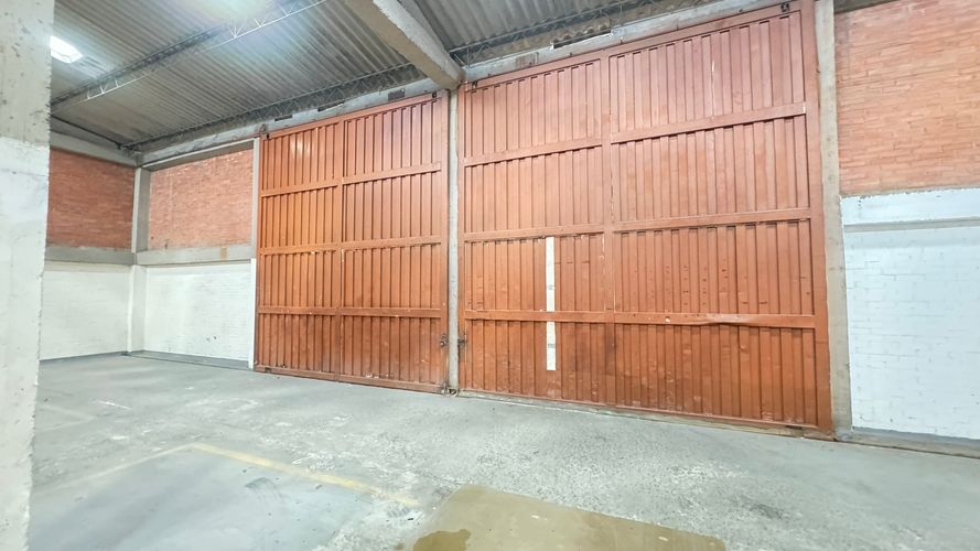 Bodega en arriendo en Juanchito, Candelaria, 1040 m² · foto 4 de 16