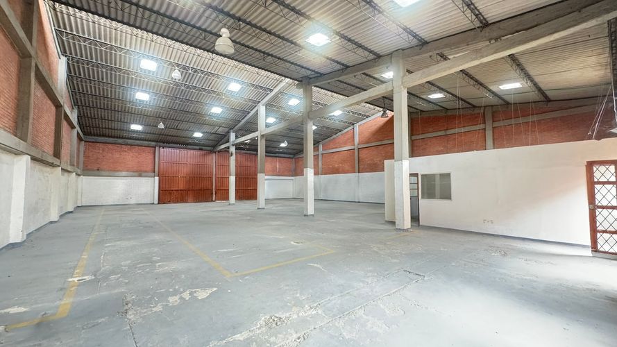 Bodega en arriendo en Juanchito, Candelaria, 1040 m² · foto 5 de 16