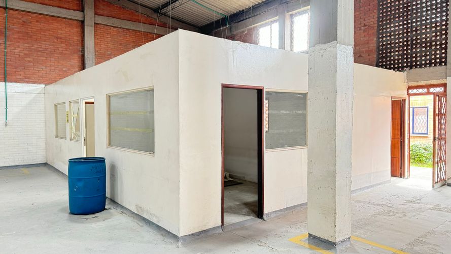 Bodega en arriendo en Juanchito, Candelaria, 1040 m² · foto 16 de 16