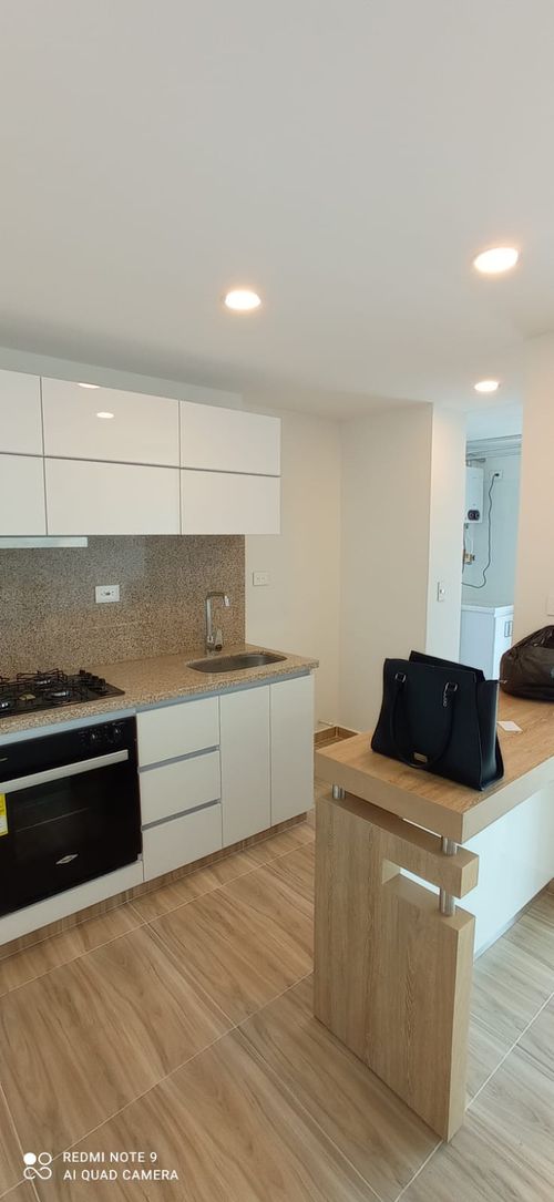 Apartamento de 3 alcobas en venta en Picaleña Y Mirolindo, Ibagué, 100 m² · foto 7 de 18