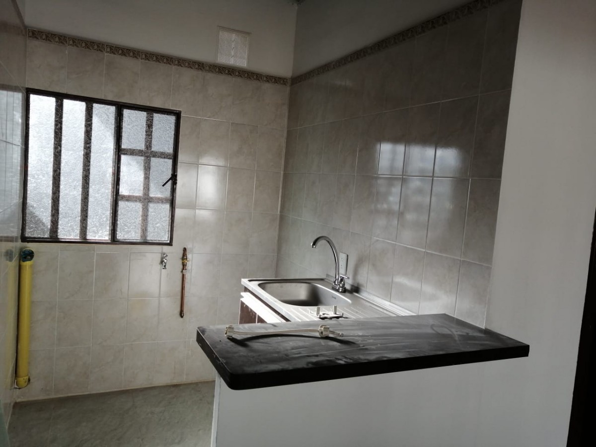 Casa en venta en Fontibon, Bogotá · foto 4 de 24