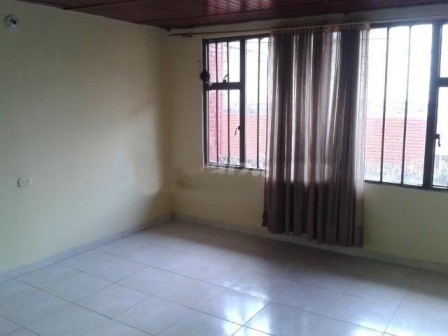 Casa en venta en Fontibon, Bogotá · foto 7 de 24