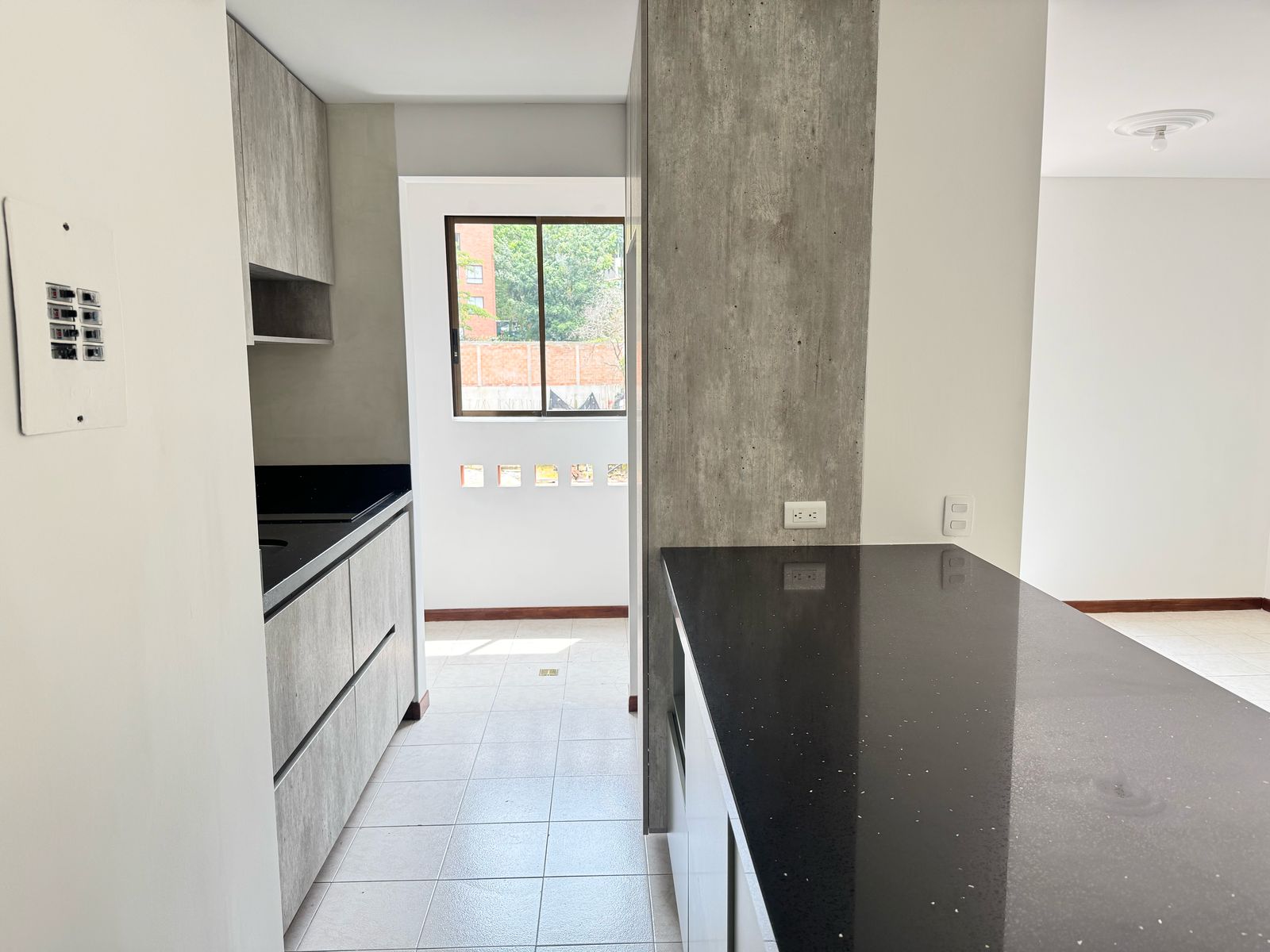 Apartamento en arriendo en El Poblado, Medellín · foto 5 de 14