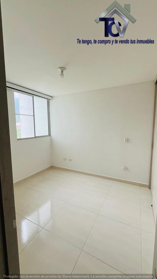 Apartamento de 3 alcobas en venta en Hsd. San Antonio De Carrizal, Girón, 66 m² · foto 4 de 11