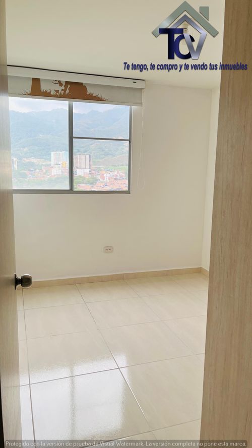 Apartamento de 3 alcobas en venta en Hsd. San Antonio De Carrizal, Girón, 66 m² · foto 5 de 11