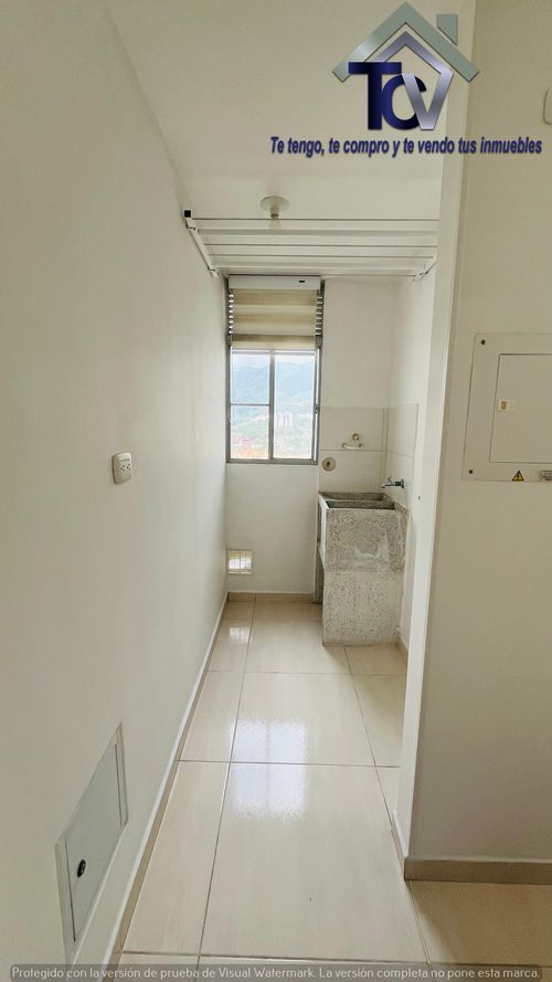 Apartamento de 3 alcobas en venta en Hsd. San Antonio De Carrizal, Girón, 66 m² · foto 10 de 11