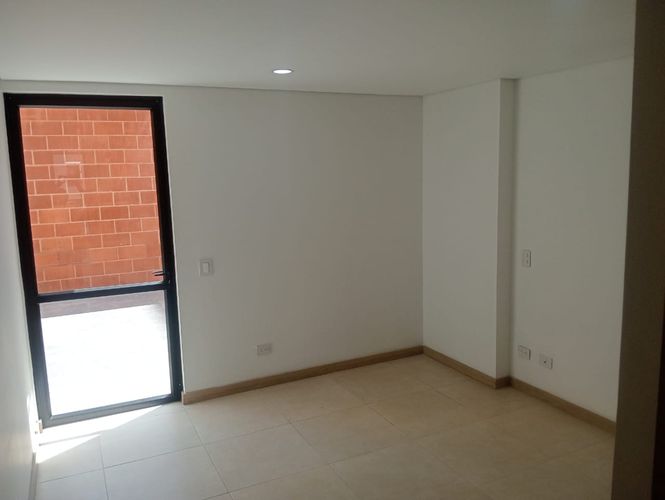 Apartamento de 3 alcobas en arriendo en Laureles, Medellín, 104 m² · foto 7 de 16