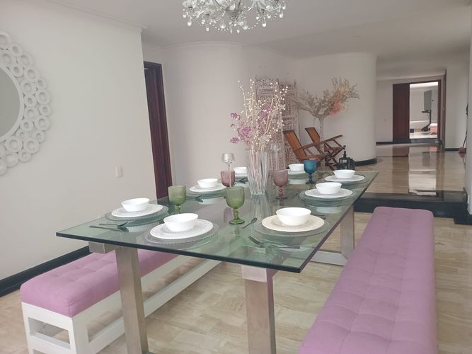 Apartamento de 4 alcobas en arriendo en El Poblado, Medellín, 468 m² · foto 5 de 20