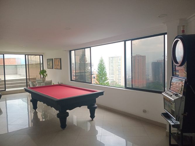Apartamento de 4 alcobas en arriendo en El Poblado, Medellín, 468 m² · foto 20 de 20