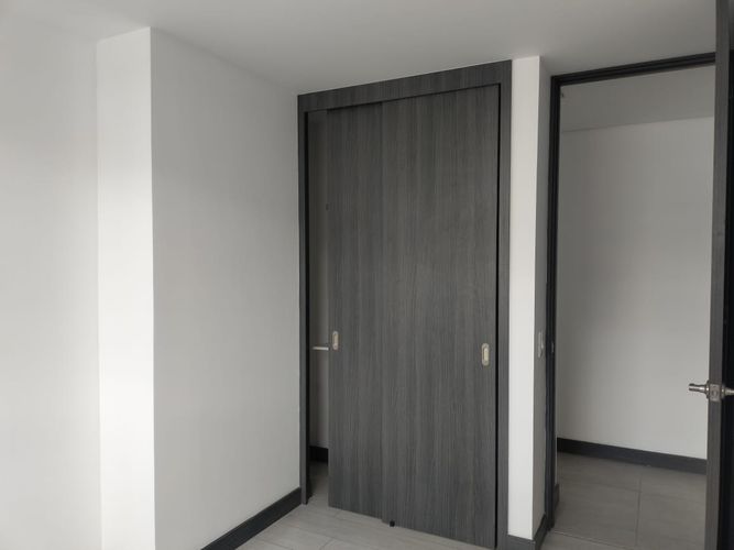 Apartamento de 3 alcobas en arriendo en El Poblado, Medellín, 105 m² · foto 9 de 16