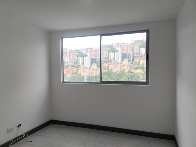 Apartamento de 3 alcobas en arriendo en El Poblado, Medellín, 105 m² · foto 10 de 16