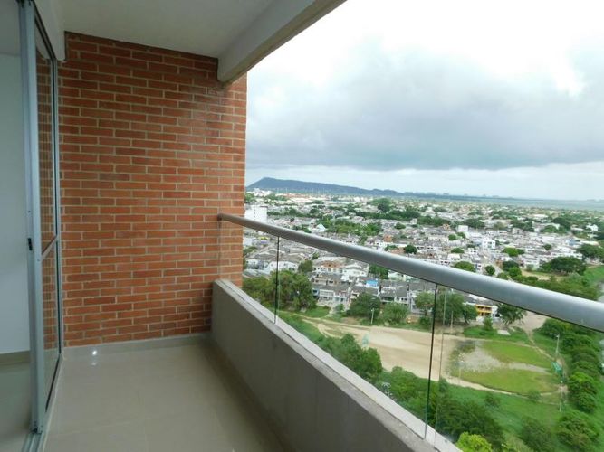 Apartamento de 3 alcobas en arriendo en La Concepcion, Cartagena, 85 m² · foto 18 de 21