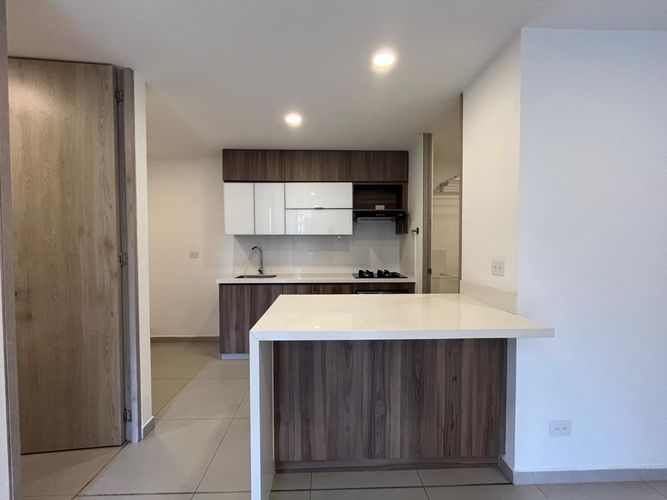 Apartamento de 1 alcoba en arriendo en El Poblado, Medellín, 66 m² · foto 4 de 14