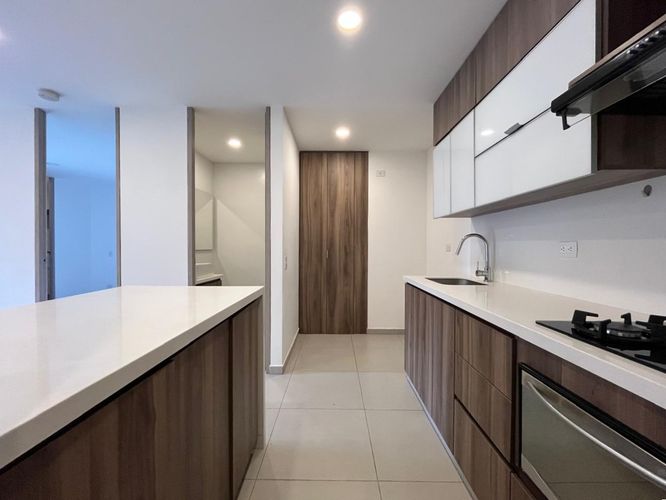 Apartamento de 1 alcoba en arriendo en El Poblado, Medellín, 66 m² · foto 8 de 14