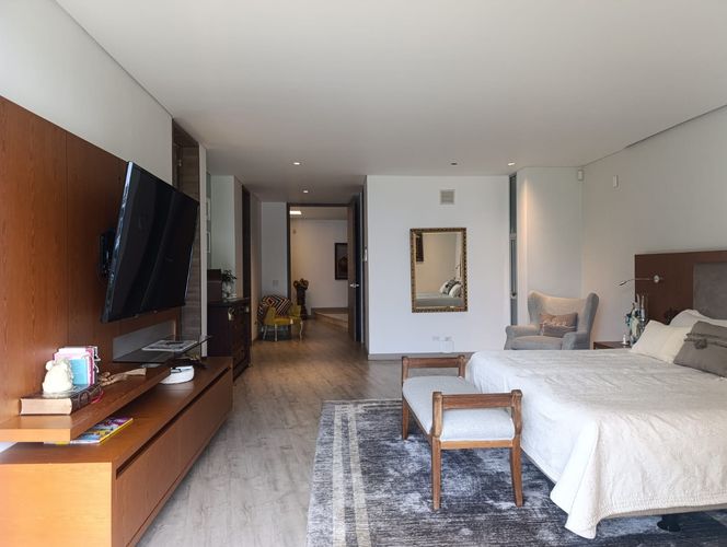 Casa de 4 alcobas en venta en El Poblado, Medellín, 590 m² · foto 10 de 20