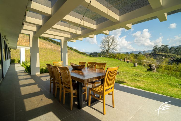 Casa de 4 alcobas en venta en El Salado, Guarne, 360 m² · foto 3 de 23