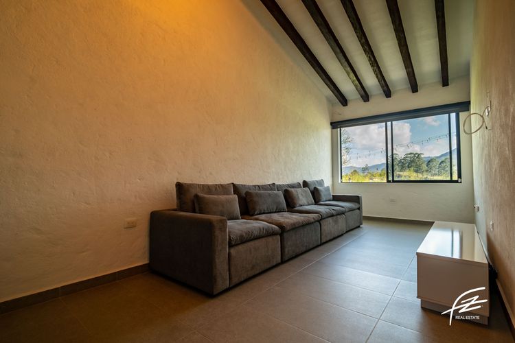 Casa de 4 alcobas en venta en El Salado, Guarne, 360 m² · foto 7 de 23