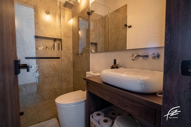 Casa de 4 alcobas en venta en El Salado, Guarne, 360 m² · foto 13 de 23