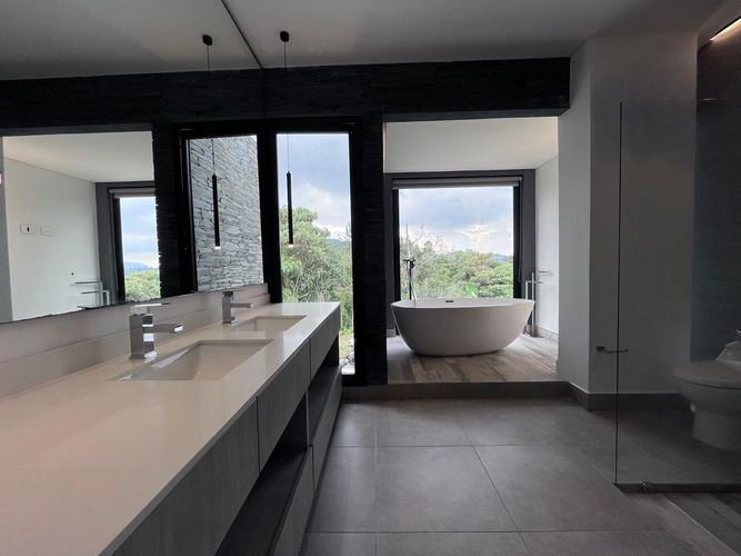 Casa de 4 alcobas en venta en Escobero, Envigado, 507 m² · foto 18 de 20