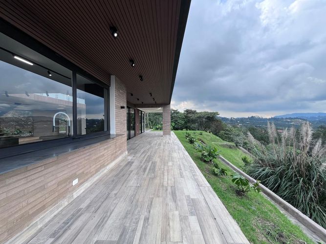 Casa de 4 alcobas en venta en Escobero, Envigado, 507 m² · foto 20 de 20